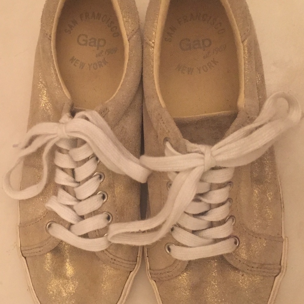 Gold glitter accent sneakers
